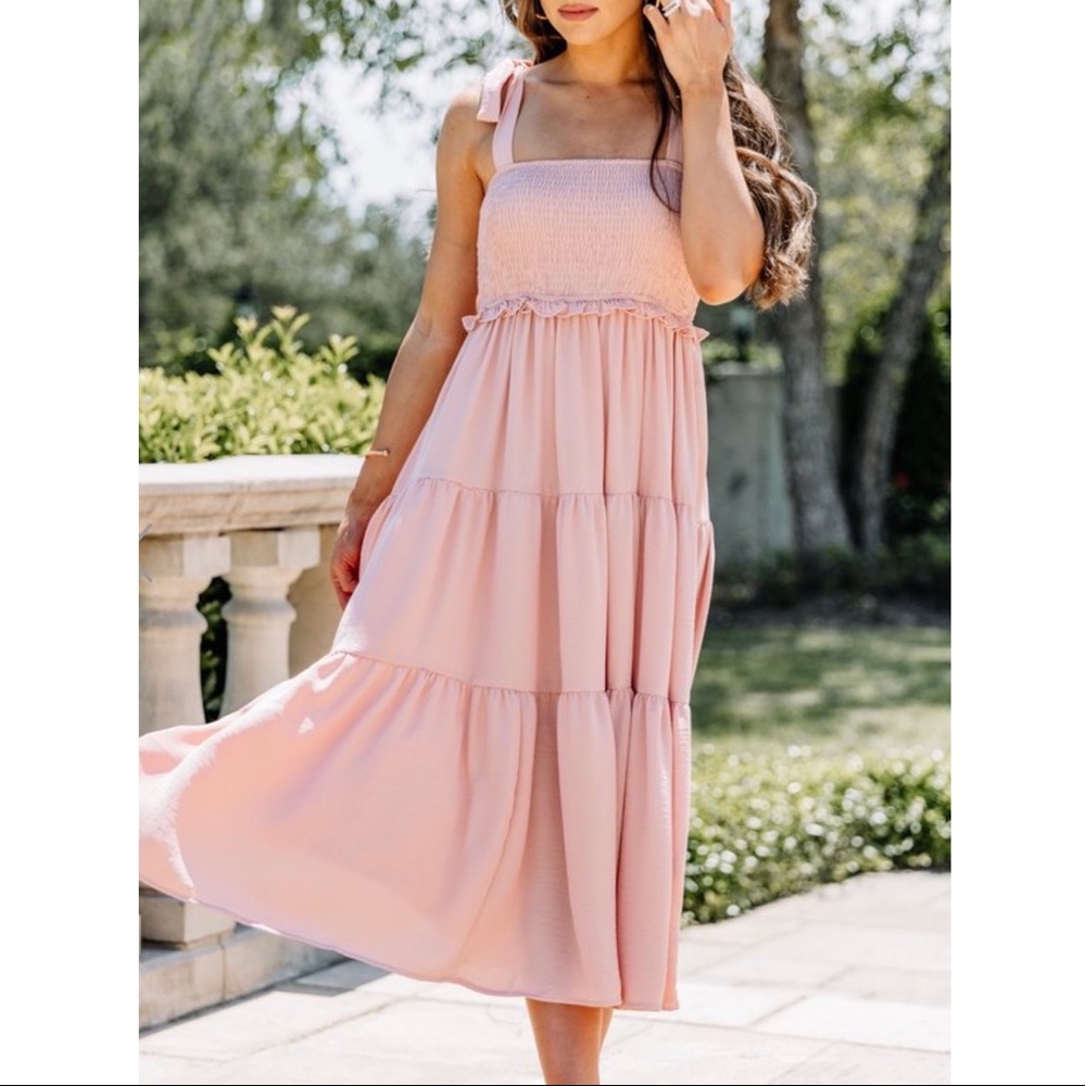 Mint Julep 🌸 Smocked Tie Mauve Pink Dress